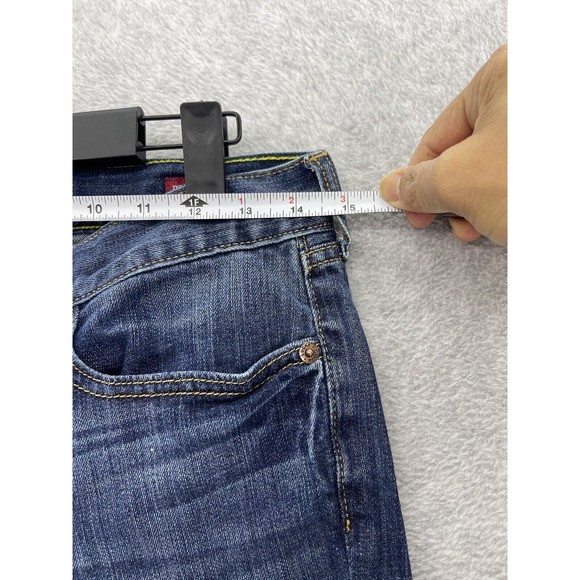 Lucky Jean's Women's Blue Denim Jean Shorts Beachcomber Bermuda Size 2 Dark Wash - Picture 10 of 10